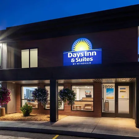 Days Inn & Suites By Wyndham Duluth By The Mall-3