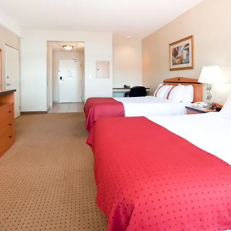 Holiday Inn Hotel & Suites Osoyoos By Ihg-3