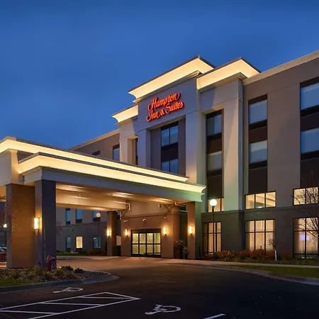 Hampton Inn & Suites Rogers-2