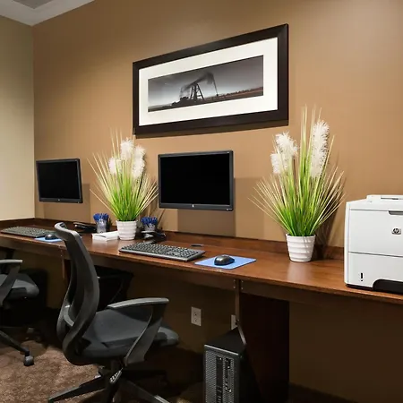 Microtel Inn & Suites By Wyndham Lloydminster-2