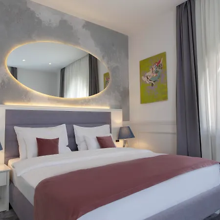 Public House Hotel-2