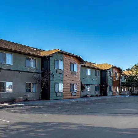 Quality Inn & Suites Pueblo West-3