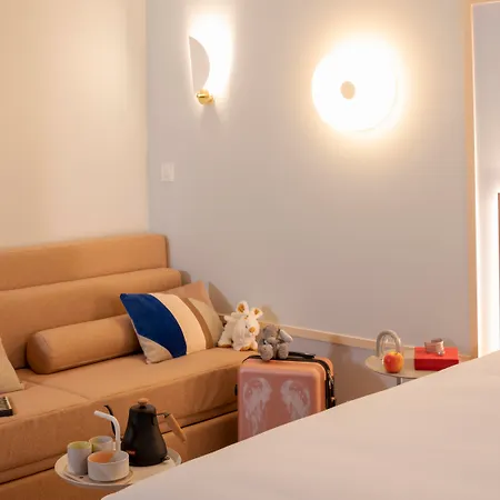 Aiden By Best Western Clermont-Ferrand - Le Magnetic Hotel & Spa-3