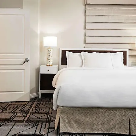Hilton Grand Vacations Club Mcalpin Ocean Plaza Miami-3