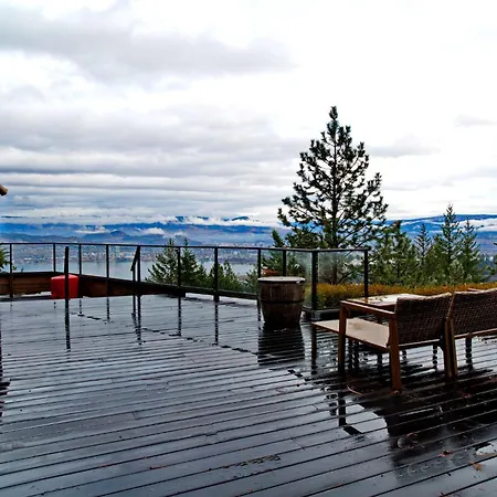 Honeymoon Suite-3