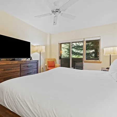 St James Place By East West Hospitality-2