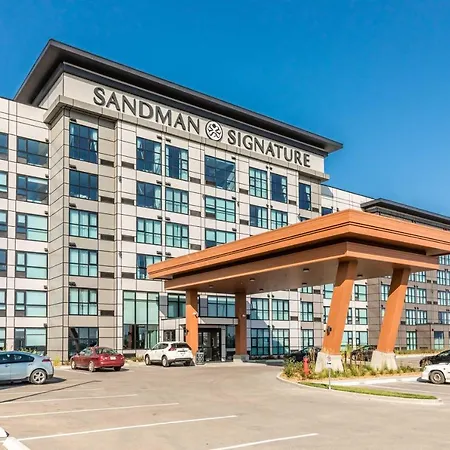 Sandman Signature Saskatoon South Hotel-3