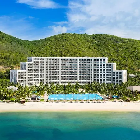Vinpearl Resort & Spa Nha Trang Bay-2