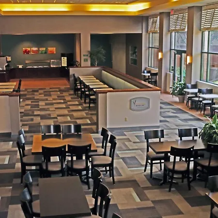 Quality Suites Lake Wright - Norfolk Airport-3