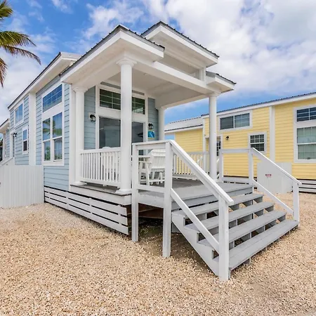 Fiesta Key Rv Resort Waterfront Cottage 33-2