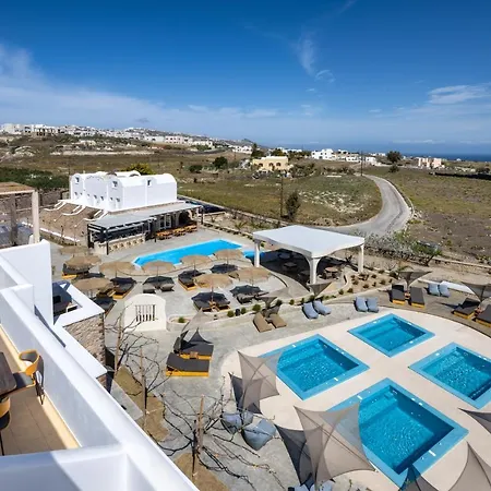 Aelia Luxury Suites-3