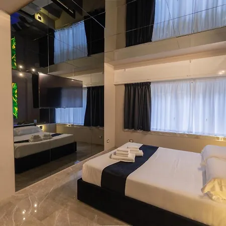 Maximum Exclusive Suite & Spa-2