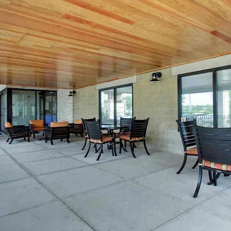 Holiday Inn Express & Suites Aurora - Naperville By Ihg-2