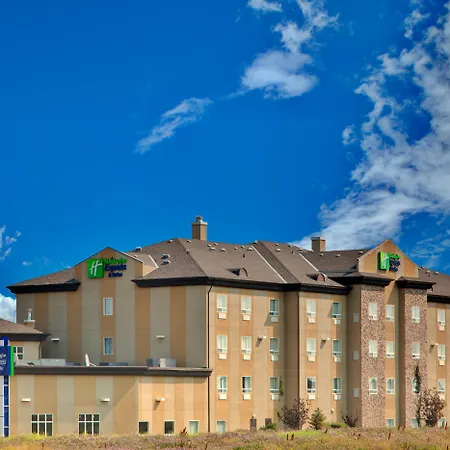 Holiday Inn Express Airport Calgary By Ihg-3