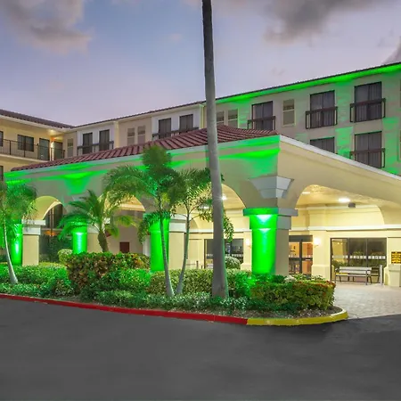 Holiday Inn & Suites Boca Raton - North-3