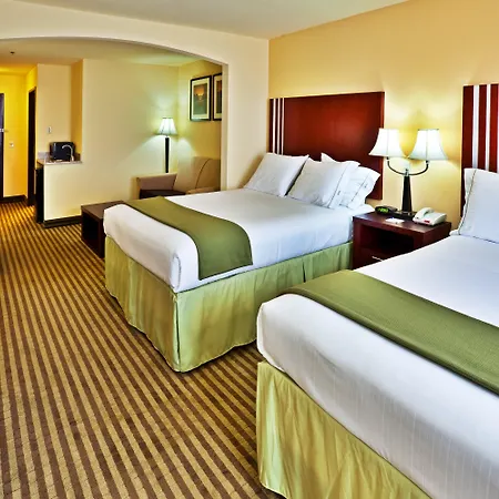 Holiday Inn Express & Suites Perry By Ihg-3