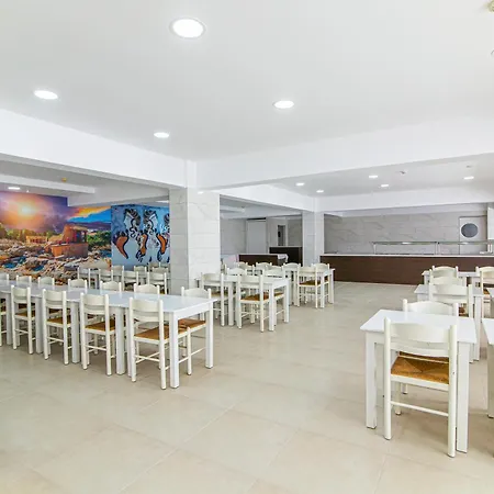 Triton Hotel-2
