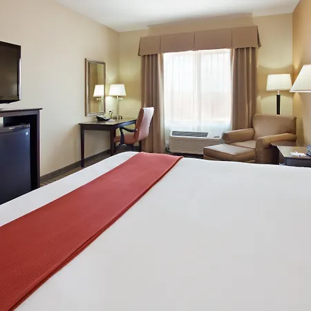 Holiday Inn Express & Suites Gallup East By Ihg-3