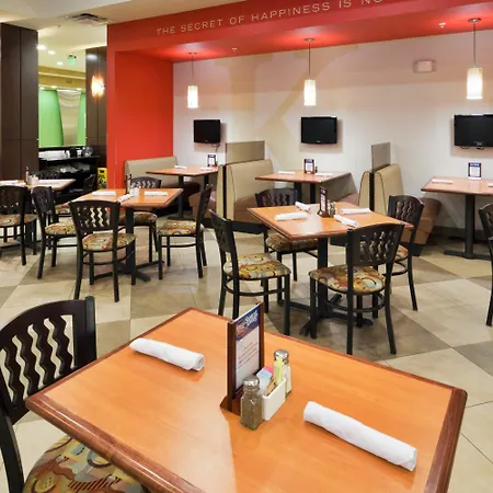 Holiday Inn Hotel & Suites Waco Northwest By Ihg-2