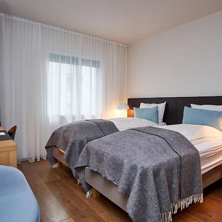 Hotel Berg By Keflavik Airport-2