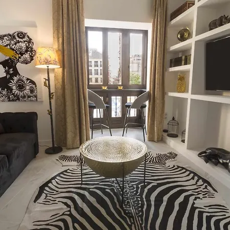 The Clock House - Luxury Urban Suites-2