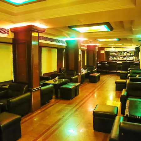 Anandha Inn Convention Centre And Suites-3