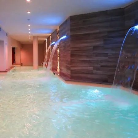 Hotel Columbia Wellness & Spa-3