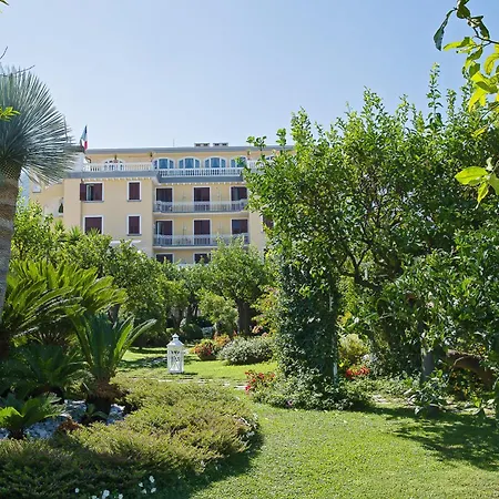 La Medusa Hotel - Dimora Di Charme-3
