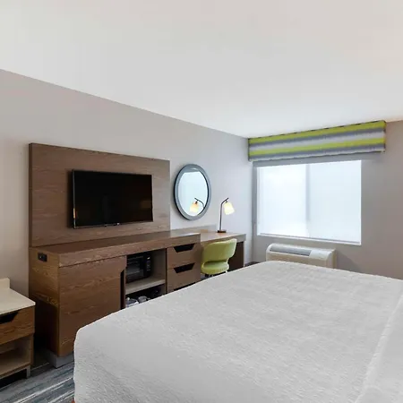 Hampton Inn Fort Collins-3