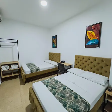 Hotel Central Plaza Medellin-3