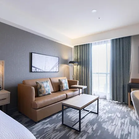 Sandman Signature Dartmouth Hotel & Suites-3