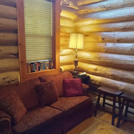Hearthstone Elegant Lodge-3