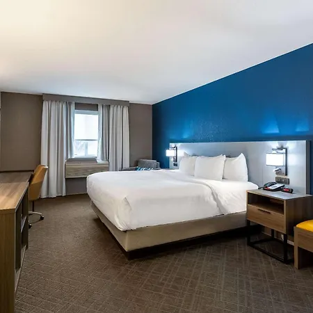 Comfort Inn & Suites Fremont-2