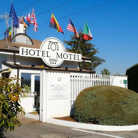 Hotel Motel 2000-3