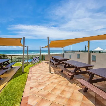 Breakers North Absolute Beachfront Apartments - Official-3