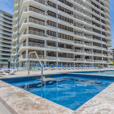 Breakers North Absolute Beachfront Apartments - Official-2