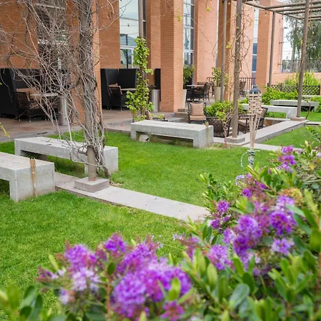 Hilton Garden Inn Santiago Airport-3