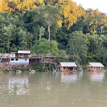 Nongkhiaw The Float House-2