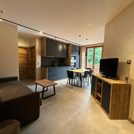 Gite Roche Des Ducs avec Piscine toute l'année, Spa, Sauna, Hammam-2