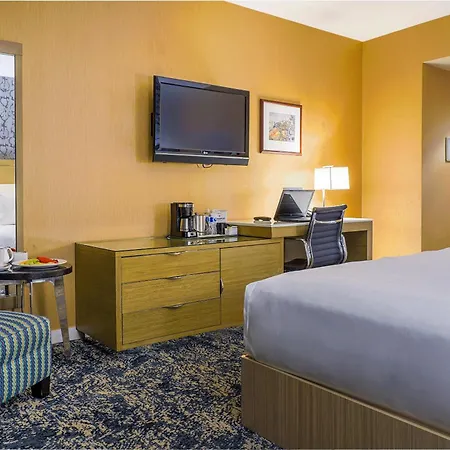Executive Plaza Hotel & Conference Centre, Metro Vancouver-2