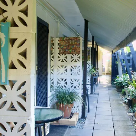 Hideaway Noosa Men Only Beach Resort-3
