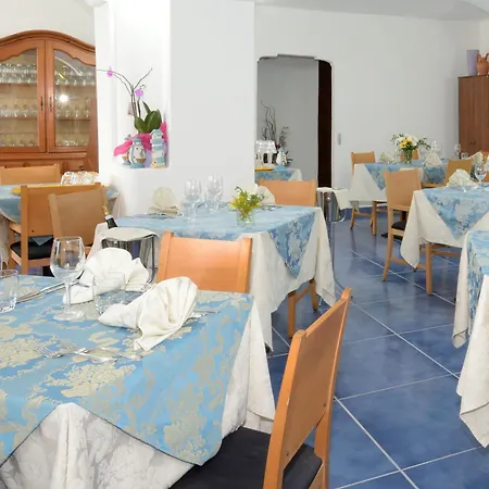 Hotel La Ninfea-3