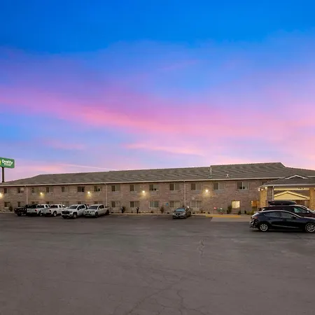 Quality Inn & Suites Fillmore I-15-2