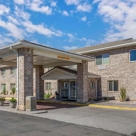 Quality Inn & Suites Fillmore I-15-3