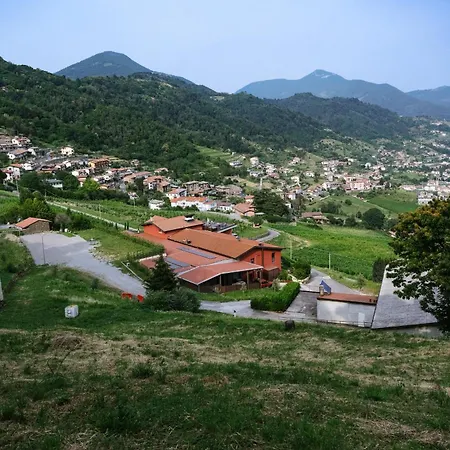 Agriturismo Podere Cavaga Lago d'Iseo Agribio Winery-3