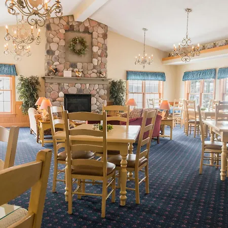 Essenhaus Inn & Conf. Center-3