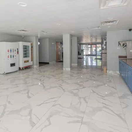 Jamestown Inn & Suites-2