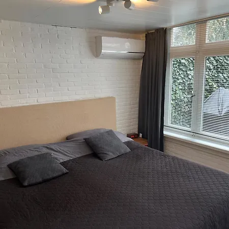 Hush Bed & Breakfast-3