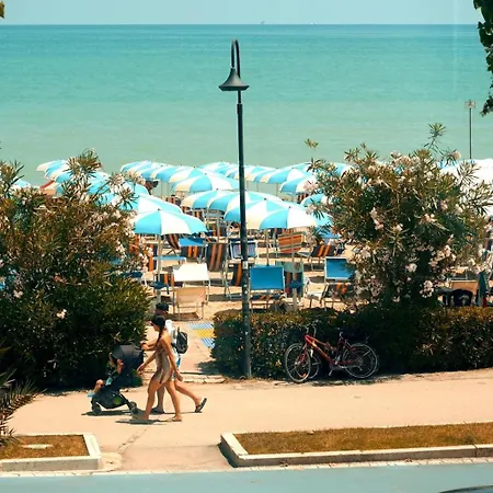 Hotel King-2