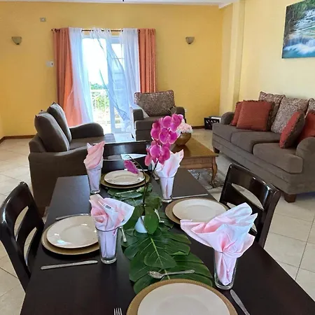Faith'S Villa Tobago-3